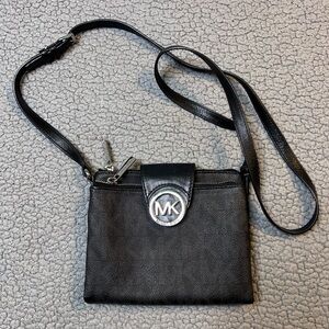 Michael Kors Black Crossbody Small Purse 7.5 Inches Fulton